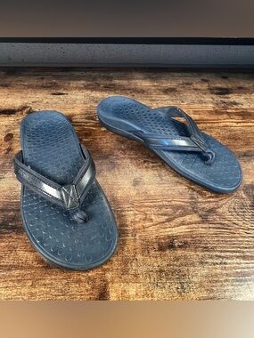 Vionic Sandals Tide II Navy Blue Thong Toe Post Casual Summer Women's 9-9.5
